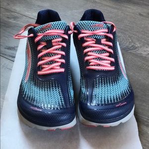 Altra Torin 3.0 Running shoe. Zero drop Size 8.5